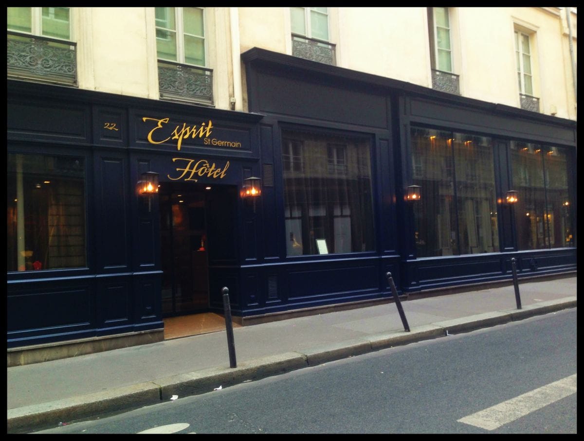 Front view Esprit Saint Germain 