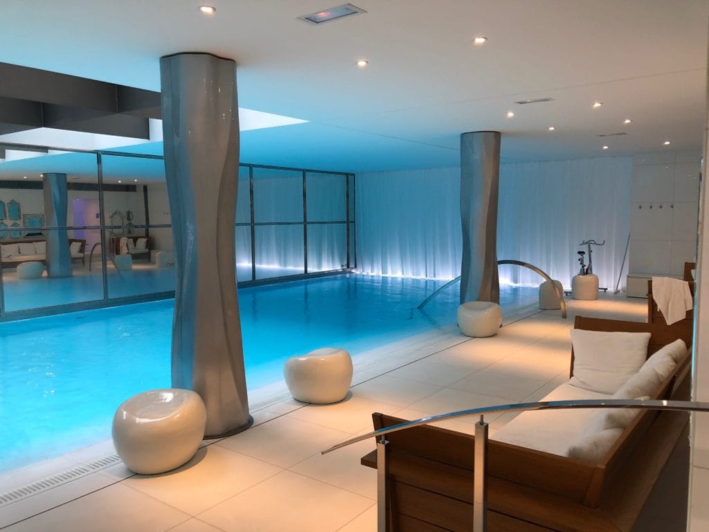 Spa My Blend by Clarins pool, Paris